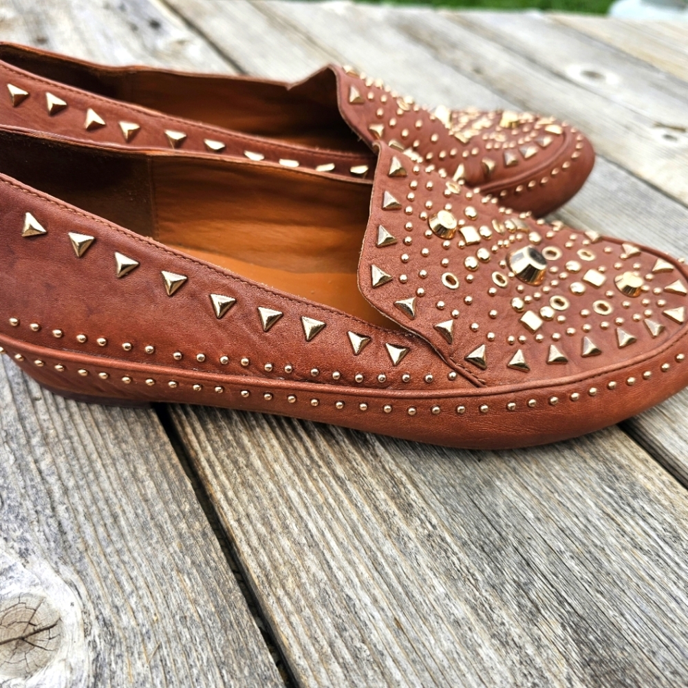 Studded 2014 Fall Edition IVY KIRZHNER loafer Size 7. Lamb Skin Upper.